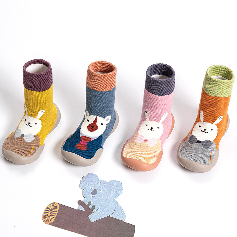 Soft-soled shoes and non-slip socks - Image 3