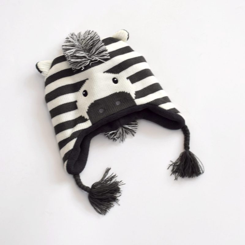 Plush knitted winter hat - Image 5