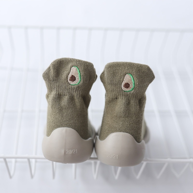 Knitted and embroidered baby floor socks/shoes - Image 5