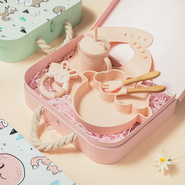 Baby silicone bowl and tableware set